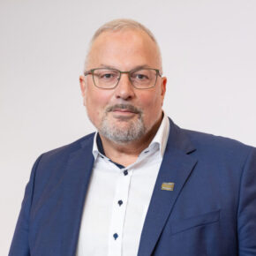 Herr Schäfer - Aufsichtratsvorsitzender Rewe Hungen eG